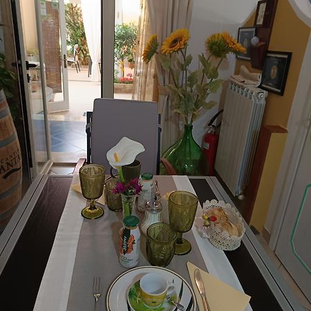 Domos Le Due Tuie Bed & Breakfast Piscinas Dış mekan fotoğraf