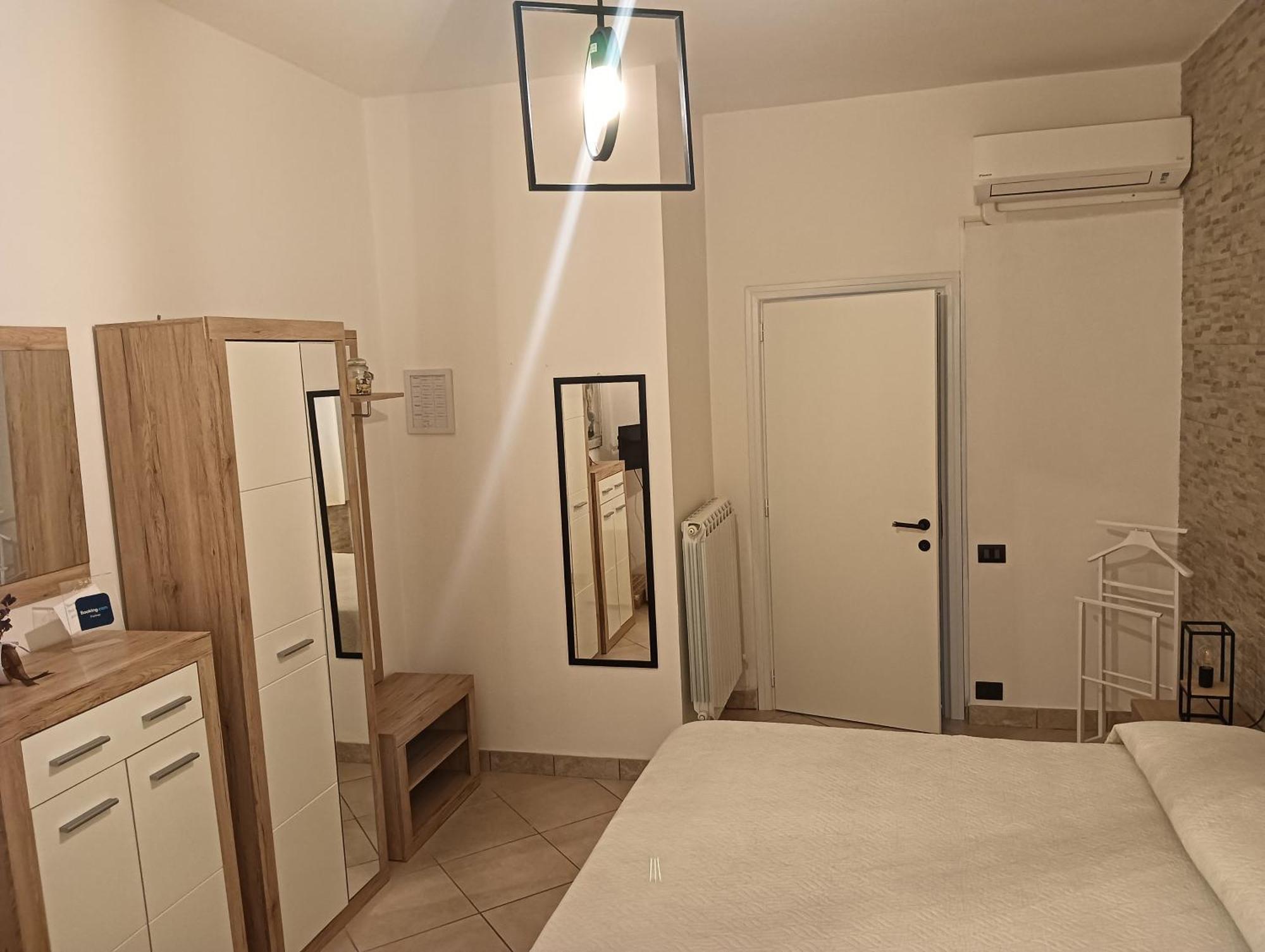 Domos Le Due Tuie Bed & Breakfast Piscinas Dış mekan fotoğraf