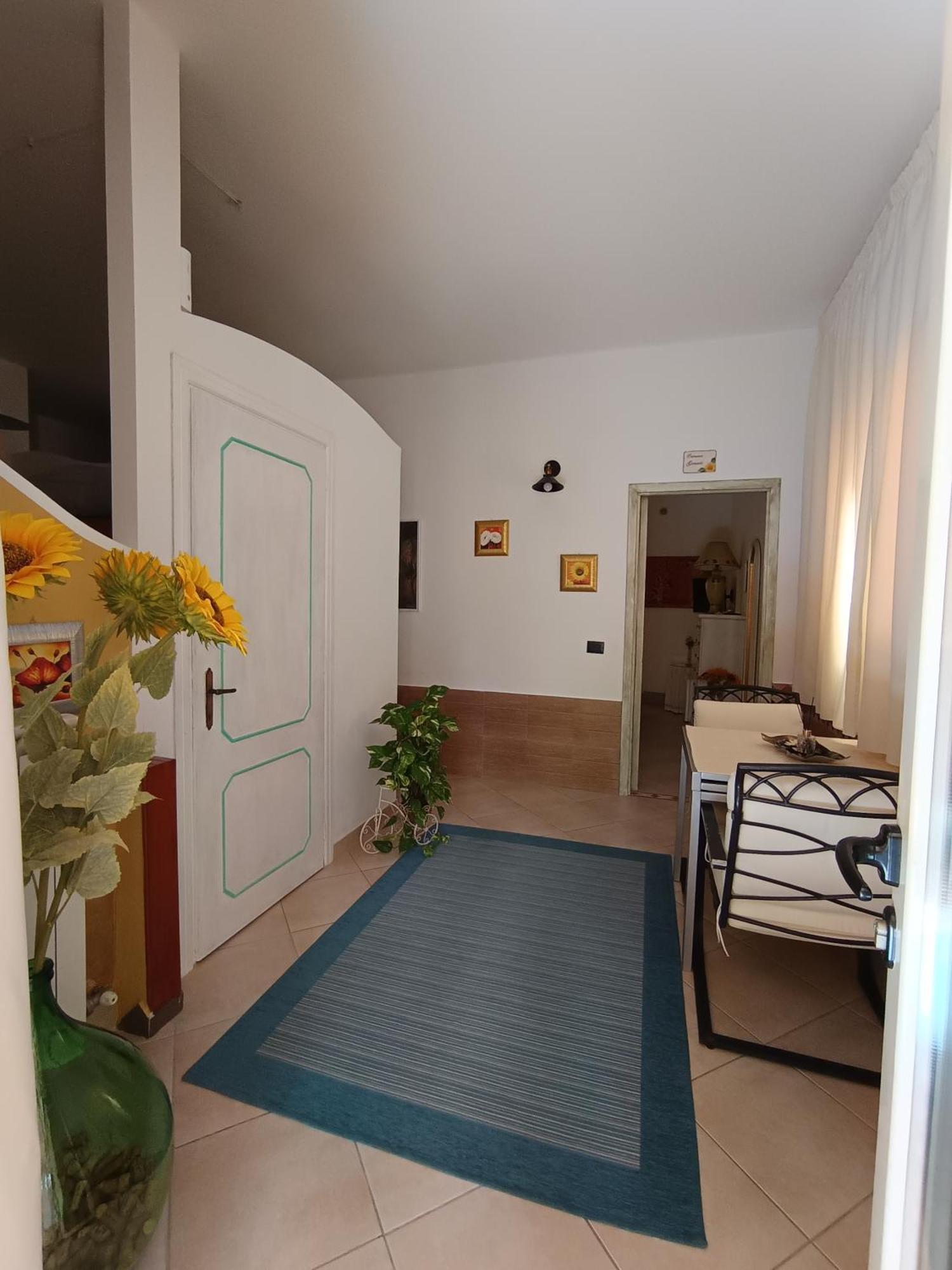Domos Le Due Tuie Bed & Breakfast Piscinas Dış mekan fotoğraf